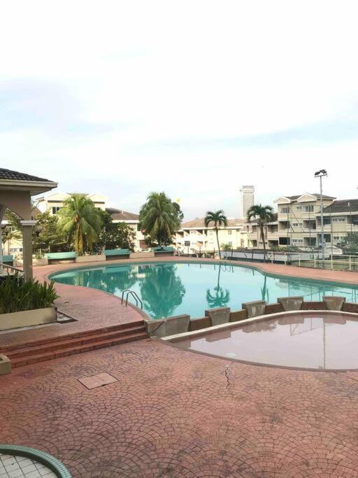 The Nest - Cozy 3-Bedroom Condo, Shah Alam Exterior photo